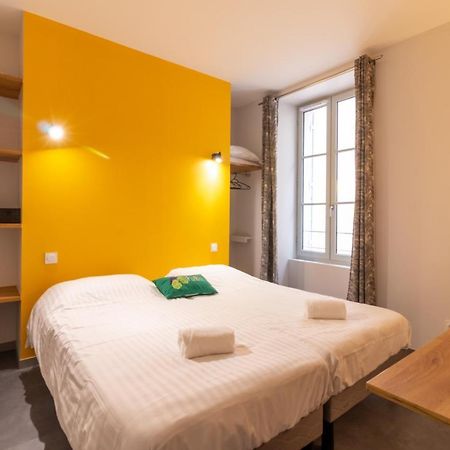 Les Halles Positives, Draps Compris Sarlat-la-Caneda Exterior photo